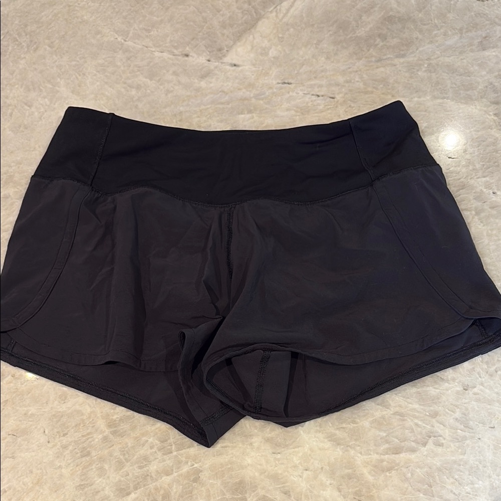 Lululemon Athletica Black Athletic Shorts size 4 4inch